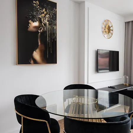 Imielin Deluxe * Varsavia